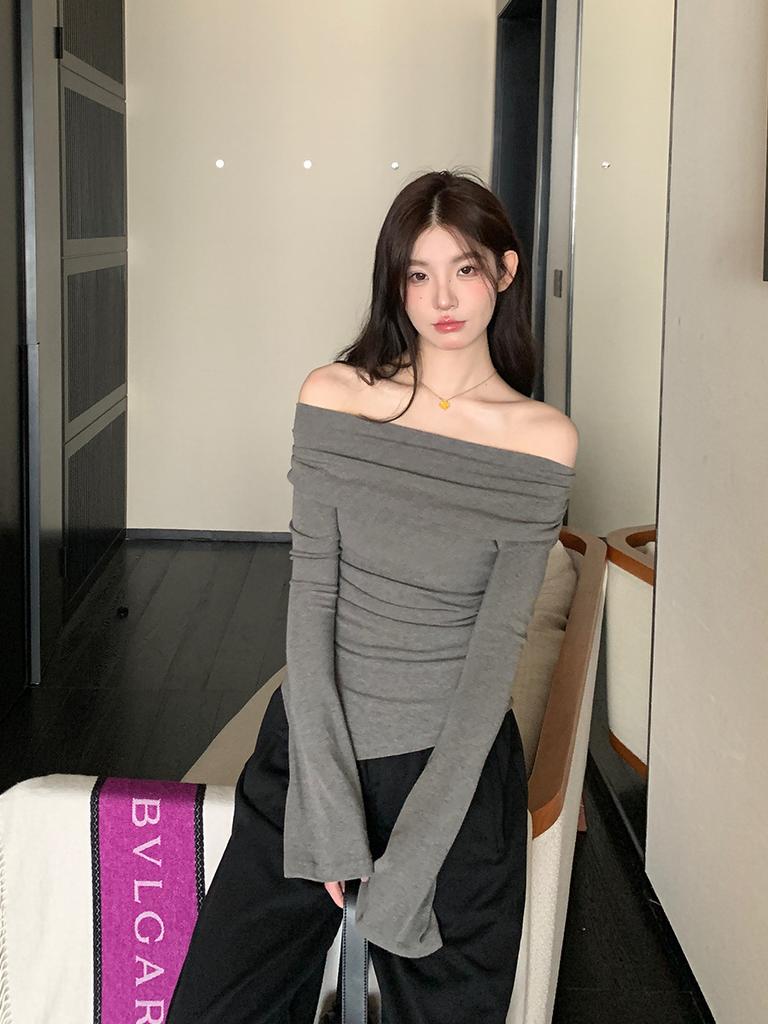 [Original quality] Pure desire slant shoulder horn sleeve top bottoming shirt off shoulder long sleeve T-shirt autumn thin inner cover women