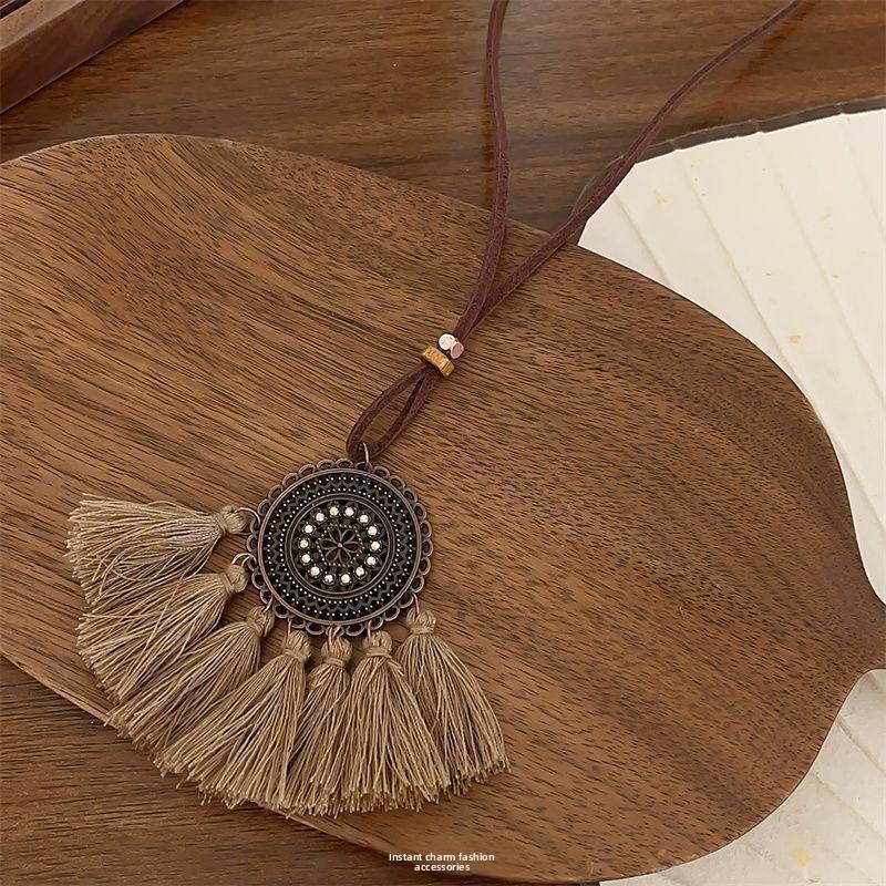 National Style Necklace - Women's Vacation Style Necklace - Retro and Elegant Sweater Chain Accessory