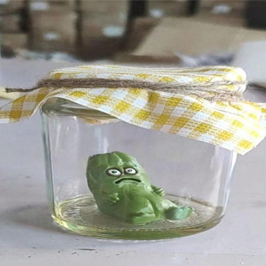 Grumpy Pickle In A Jar Sculpture, Miniature Glass Screaming Pickle In a Bottle, Emotional Support Jar,Handmade Emotional Support