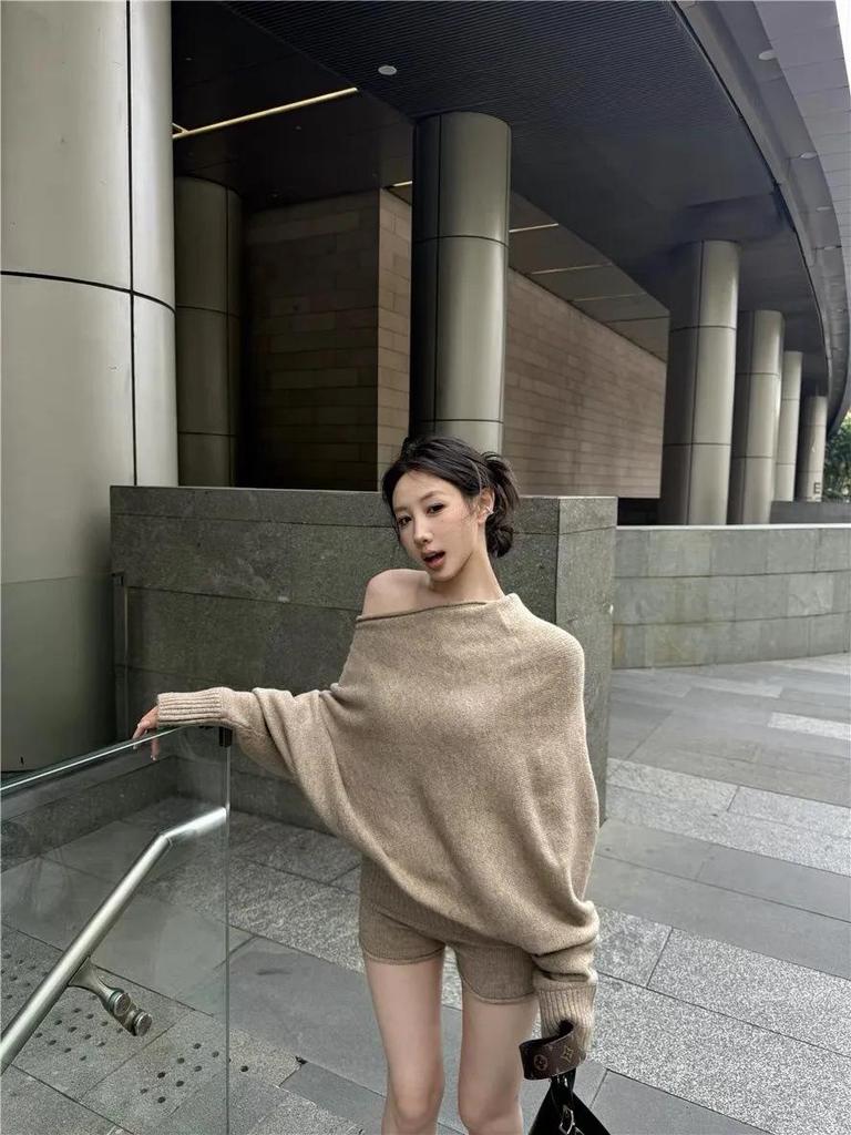 2024 Autumn Women's Off-Shoulder Knit Top & High-Waisted Slim Shorts Set