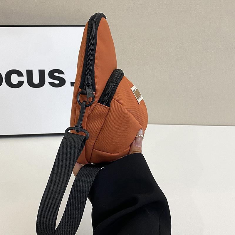 Trendy Cool Fashion Personalized Hat Bag Women's Mobile Phone Accessories Shoulder Bag 2025 New Oblique Span Bag