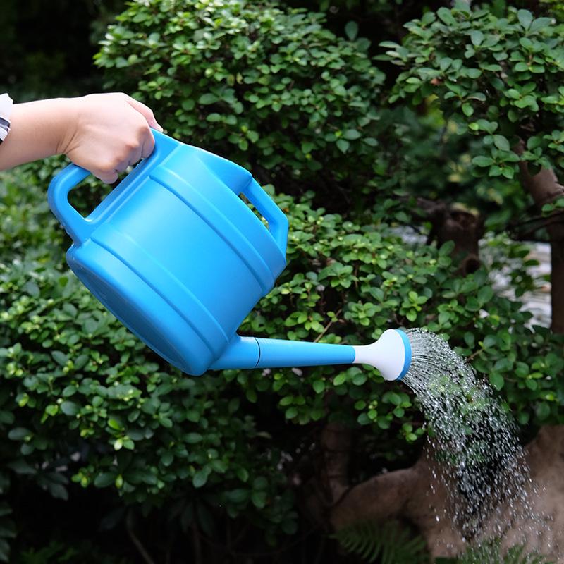 Large Capacity Long Spout Plastic Watering Can for Flowers and Vegetables