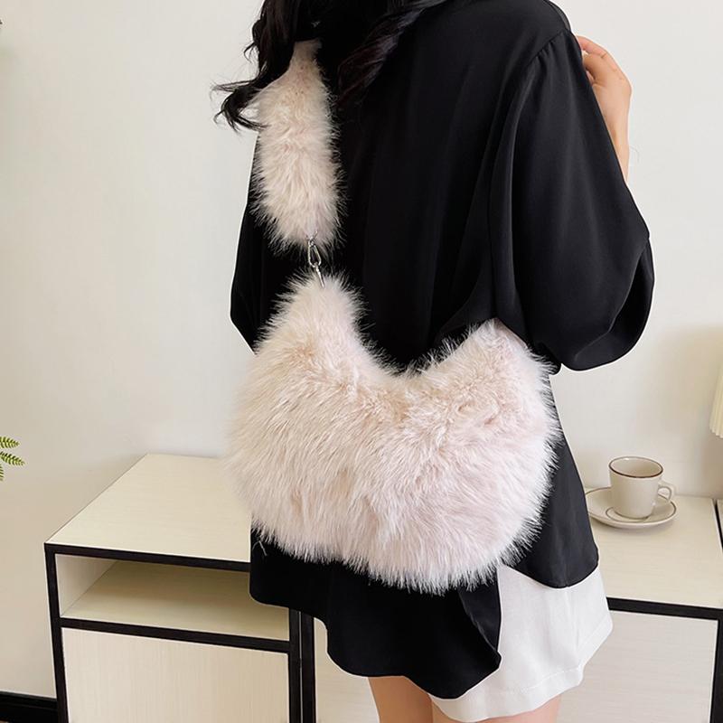 Bolso de Hombro Dumpling Peludo Color Caramelo Diseño Nicho Cadena de Perlas Bolso Cruzado de Axila Mini Bolso de Mano Y2K Trendy Para Mujer