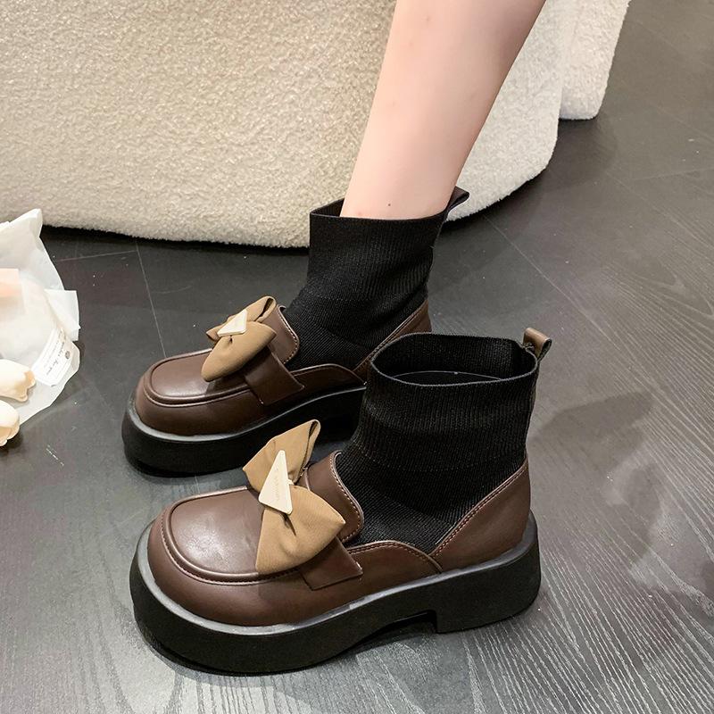 

Черные ботинки Мартин женские весна-осень 2025 новые с бантом маленькие кожаные ботинки вставные эластичные носки ботинки женские французские короткие ботинки 40 коричневый