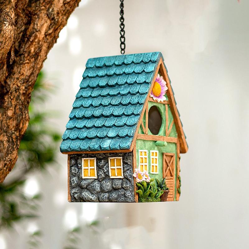Courtyard Garden Decoration Parrot Outdoor Bird House Winter Warm Bird Nest Hanging Nest Resin Crafts Ornaments