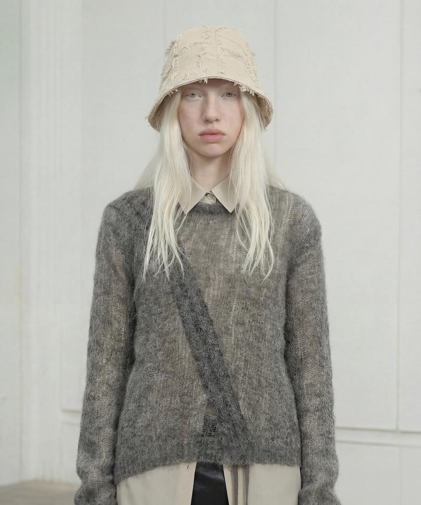 Eondeokeonteulolseutyudio Vintage Autumn Bucket Hat Stand Bucket / Block Tassle / Beige