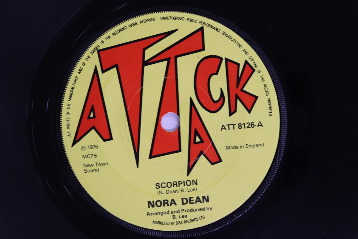 

7inch Record NORA DEAN Scorpion Version ATT8126 Attack UK 197 UK Reggae Ska Dub Used
