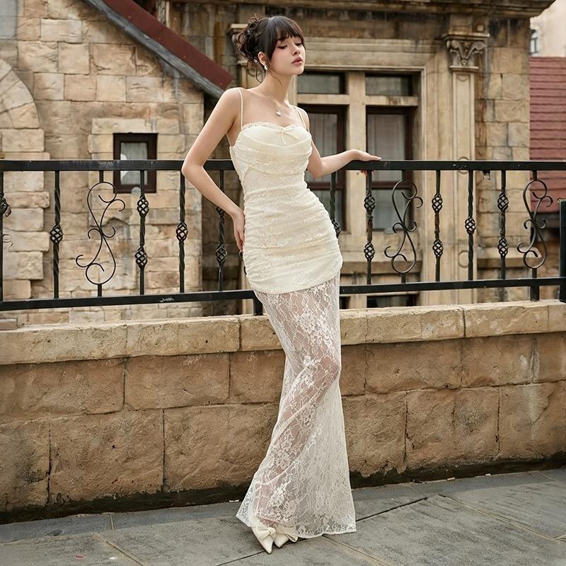 European and American simple and fashionable hot-selling new lace suspender sexy pure hip wrap long dress women