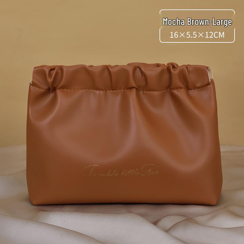 Auto-Closing Waterproof PU Makeup Bag: Women's Pleated Lipstick & Touch-Up Pouch with Snap Closure for Convenient On-the-Go Storage.