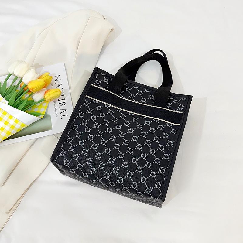 Fashion printed handbag 2025 autumn and winter new tote bag contrasting color women's bag casual bag shoulder handbag