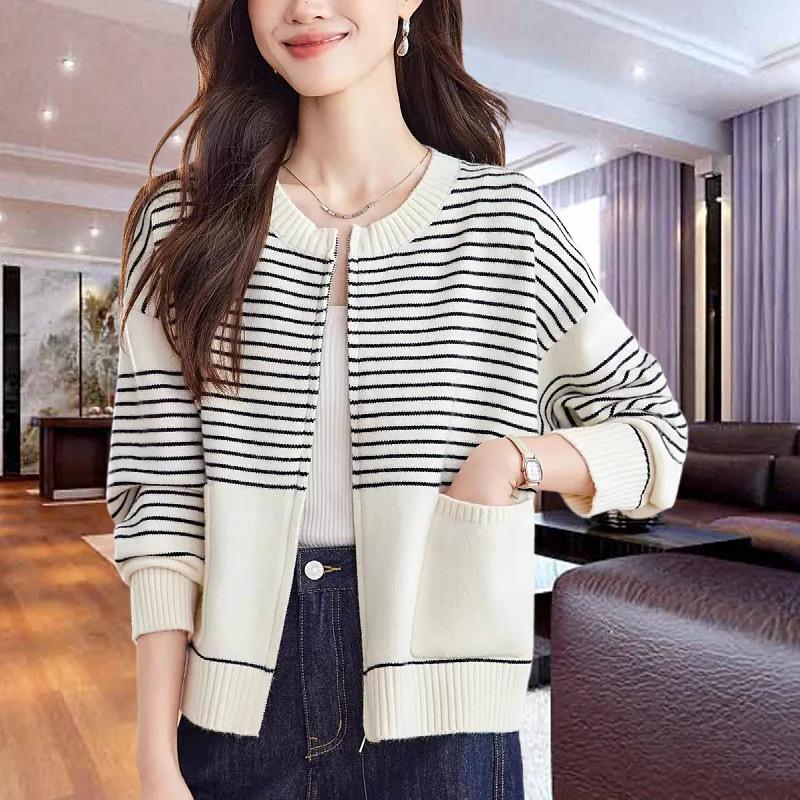 Spring and Autumn Casual Loose Zipper Knitted Cardigan Women's Outer Striped Top Autumn Large Size Coat