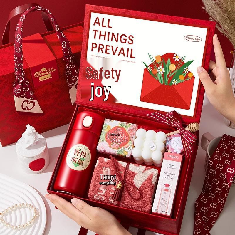 Elegant Teacher's Day Gift Box for Bridesmaids and Wedding Guests