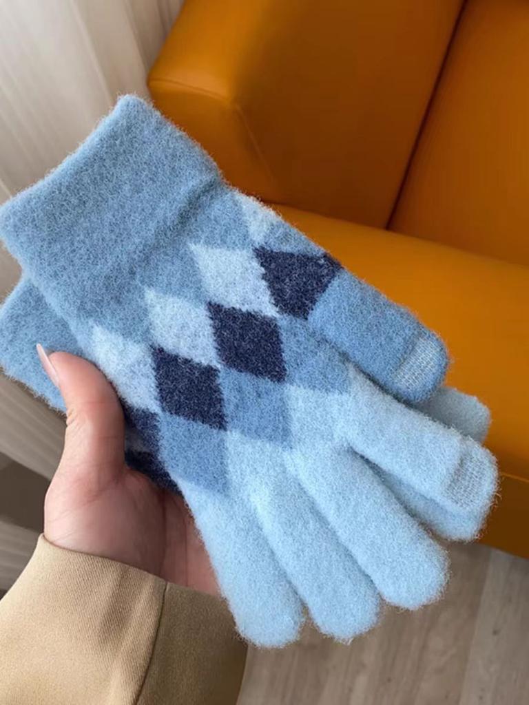 Gloves Warm gloves Fleece thickened gloves Leaky finger knitted middle school student cold-proof plush gloves