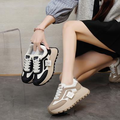 Ins Koreanische Version der neuen Dad-Schuhe für Damen 2025 Frühling Student Running Sportarten Dicksohlige Erhöhende Freizeitschuhe W875-1