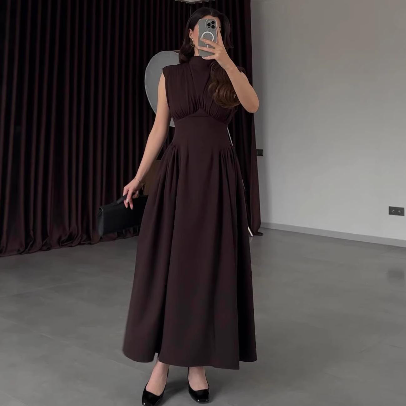 Xqwewanticedd Women's Europe, America, The New Summer Vacation Style Temperament Pleated Sleeveless Lace-Up Big Pendulum Long Dress Cm