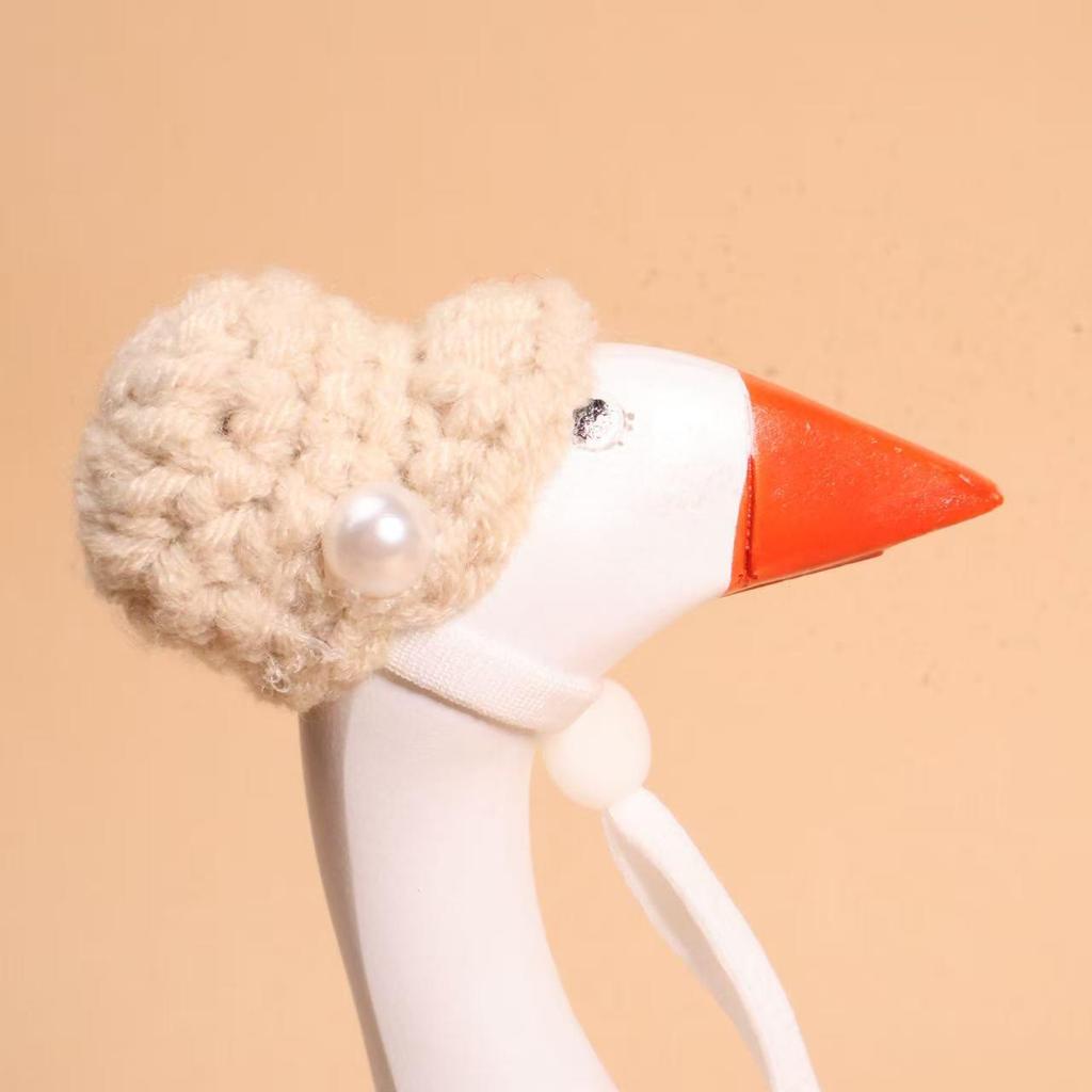Valentine's Pearl Desktop Goose Set with Mini Knitted Hat & Adjustable Wings Clothing