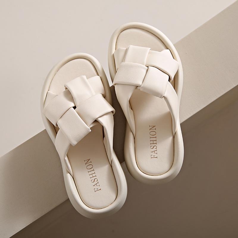 Premium slippers women's outer wear 2025 summer new casual platform French beach sandals one-word slippers women