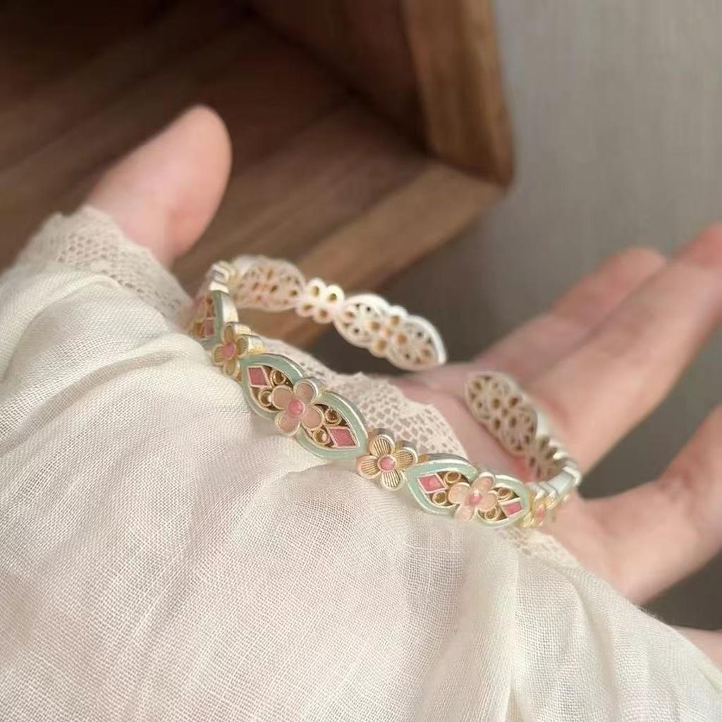 New Chinese Retro Handmade Enamel Bracelet Women 2025 New Temperament Fashionable and Versatile Gifts