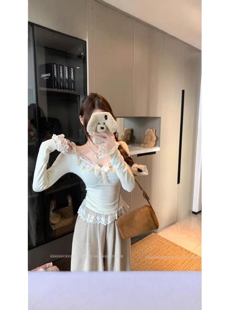 Chic Lace Patchwork Bow Tie Long Sleeve Plush Top for Autumn/Winter