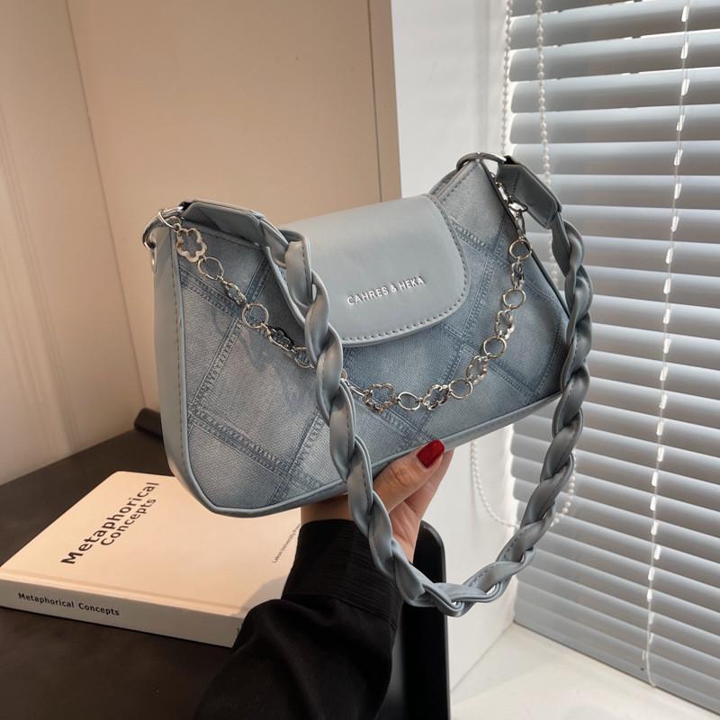 

2023 New Summer Women s High-end Texture Crossbody Bag With Chain Diamond Pattern Shoulder Bag Women