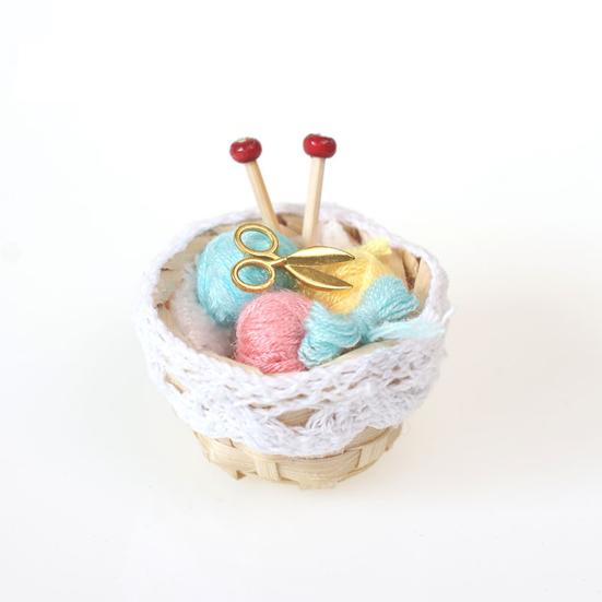 Knitting Tool Model Colorful Miniature Bamboo Basket Braided Yarn Ball Ornament for Dollhouse Decorations