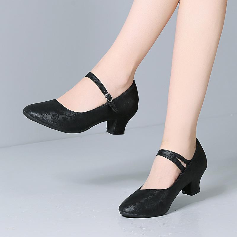 Latin Dance Shoes Lady Closed Toe Salsa Pumps Low Heels Sandals Ballroom Dancing Shoes for Women Zapatos Mujer