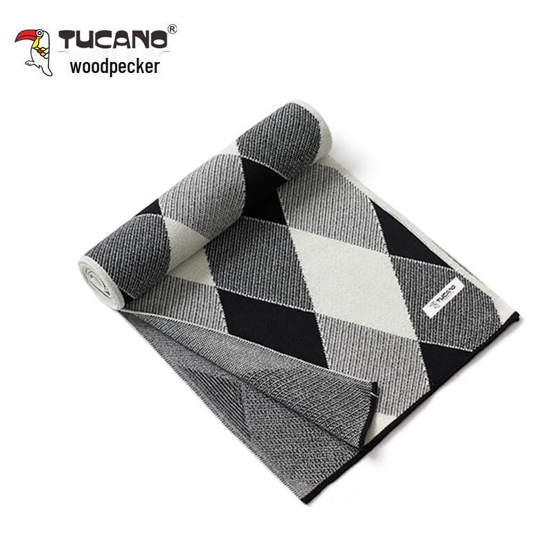 Tucano Men's Classic Plaid Knitted Winter Scarf