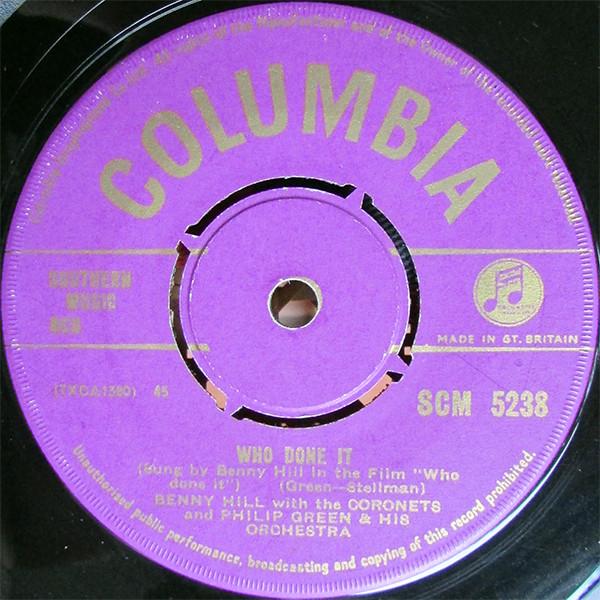7inch Record BENNY HILL, THE CORONETS & PHILIP G - Who Done It SCM5238 COLUMBIA 1956 UK Pop Used