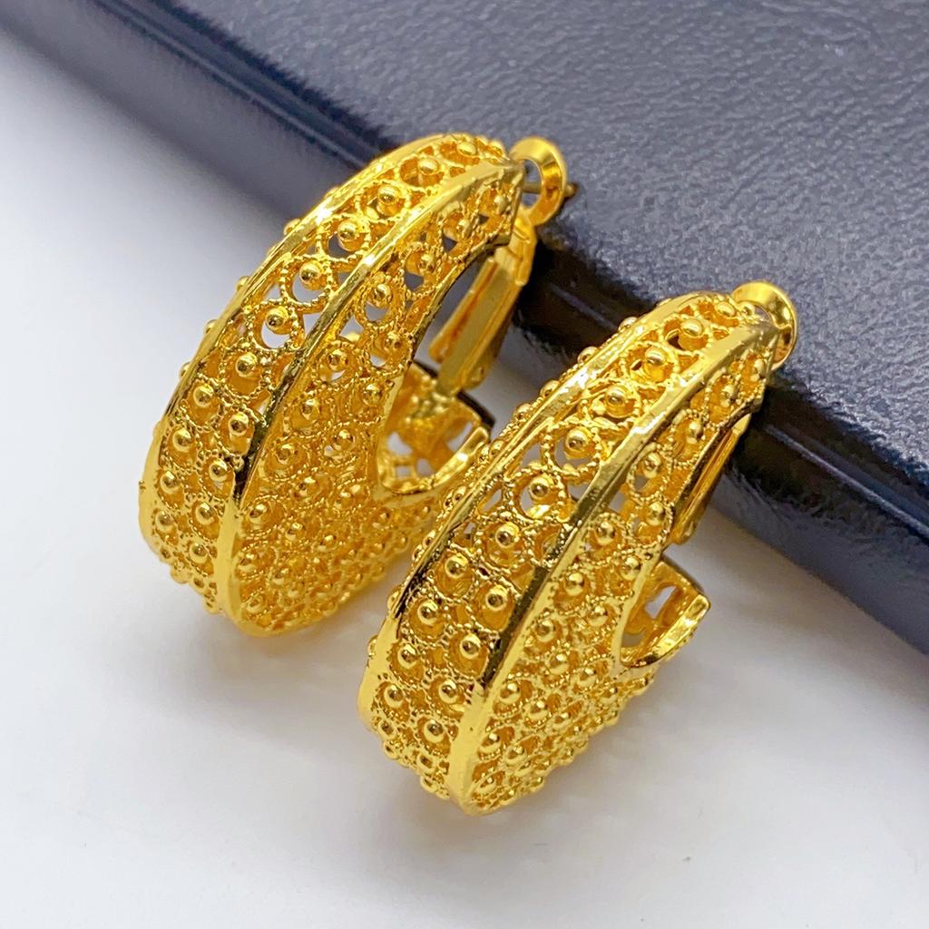 Dubai Bridal Jewelry 24K Gold Plated Earrings Exaggerated Vintage Nigerian Ladies Personalized Simple Earrings 2026