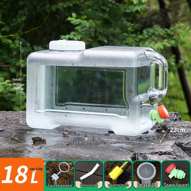 Tingle Outdoor Water Bucket with Faucet
