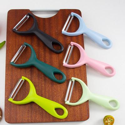 Utensili per frutta e verdura – Pelatori e sbucciatori