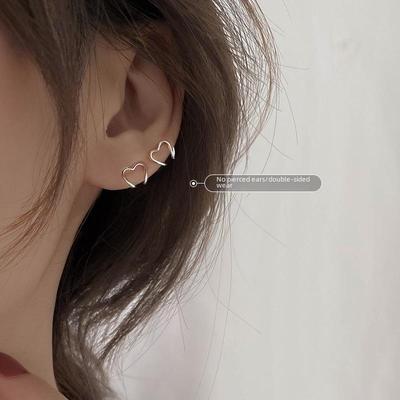 Minimalist Heart Ear Clip for Women: No Piercing Needed, Chic Internet Celebrity Style Jewelry.