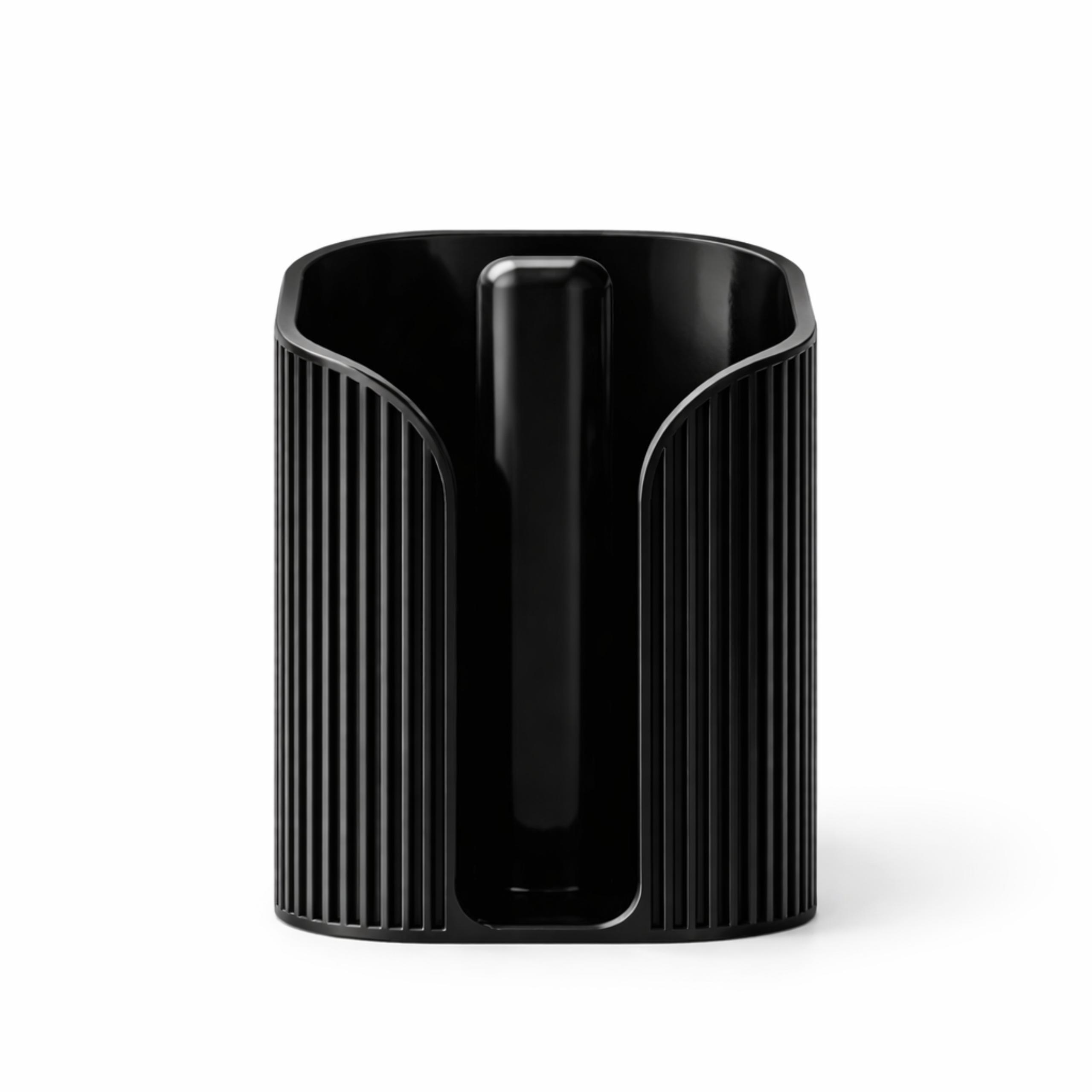 Nowoczesny uchwyt na ręczniki papierowe w stylu Japandi, w kolorze czarnym
