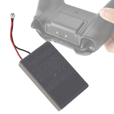 Batteria ricaricabile per controller PS4 Slim Pro Batteria di alimentazione per impugnatura da gioco a lunga durata con cavo di alimentazione USB