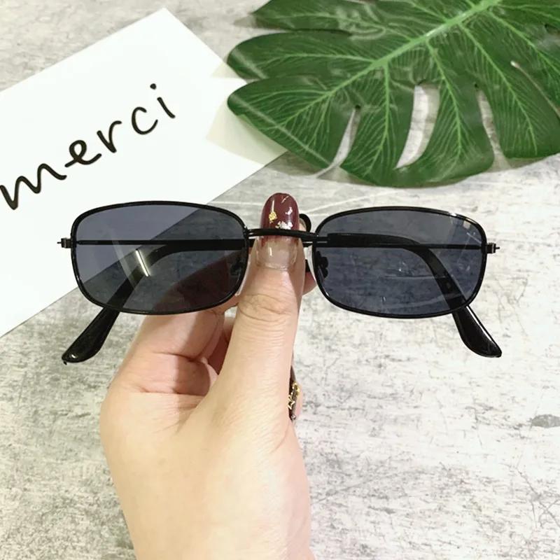 Oval Sunglasses UV400 Unisex Retro Small Frame Fashion Protection Sun Glasses Summer Vintage Design Shades Eyeglasses Daily Wear