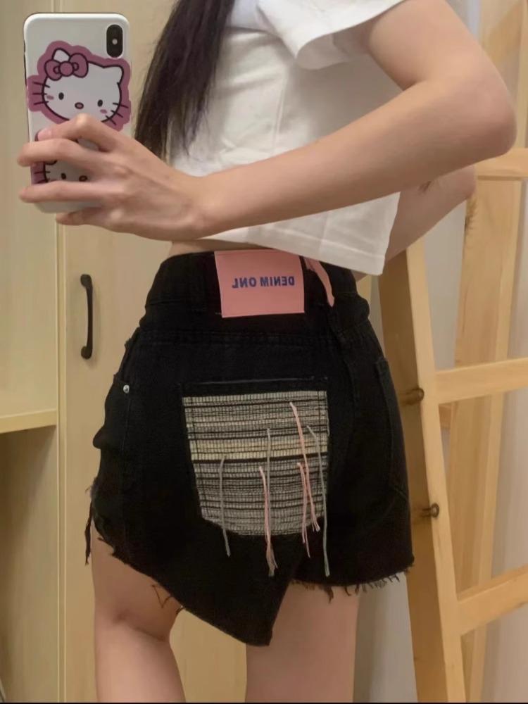 High-Waisted Vintage Ripped Black Denim Shorts - Women's 2025 Wide-Leg Summer Collection.