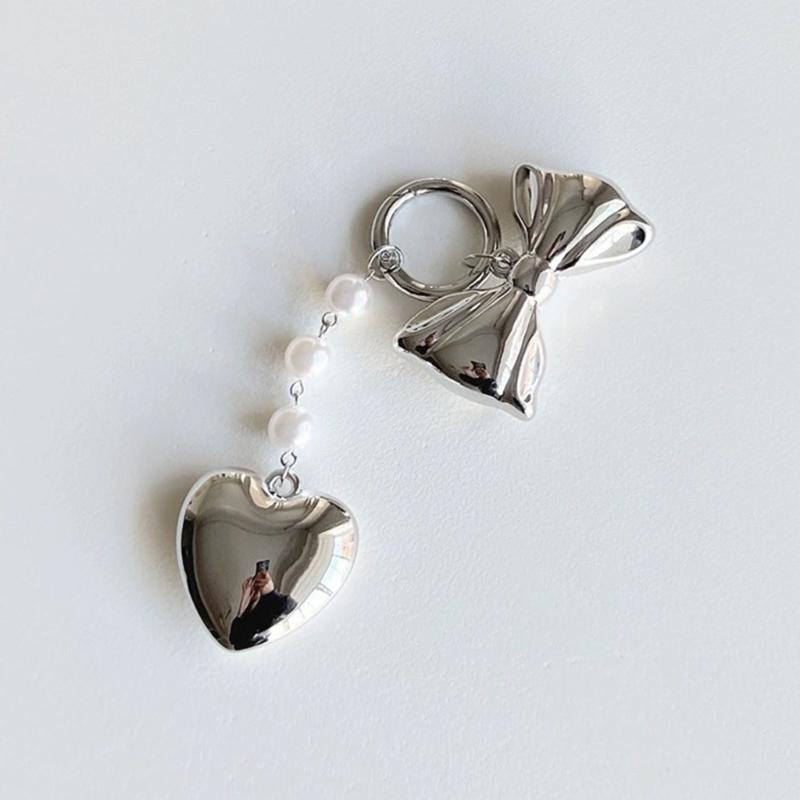 Fashionable Heart Pendant Stylish Bowknont Keychain Bag Charm Earphone Accessory Elegant Pearl Bowknot Heart Charm