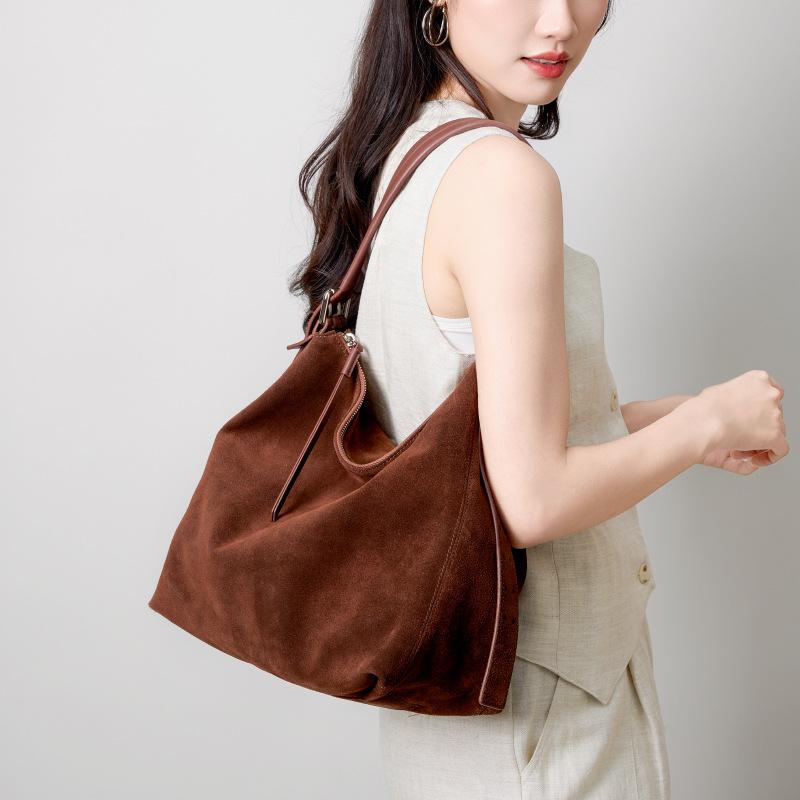Neue Damen-Schultertasche aus Wildleder, Hochwertige lässige Damen-Handtasche mit großem Fassungsvermögen, Weiche Ledertasche für den Weg zur Arbeit, Achsel-Tote-Bag
