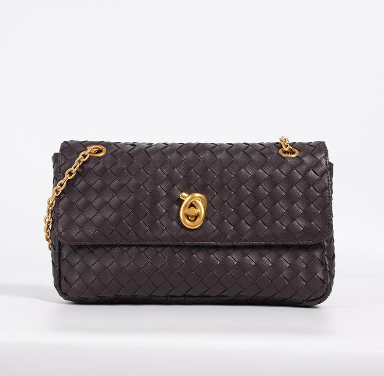 2026 new niche leather woven shoulder