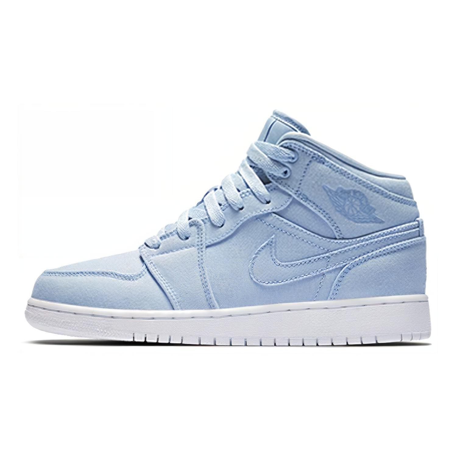 

Jordan 1 Mid BG Easter Blue 554725-425 36