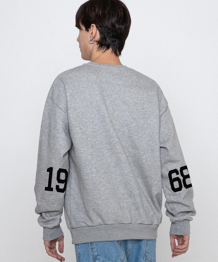 GRAVER [Unisex] Elbow 1968 Logo Sweatshirt_Gray