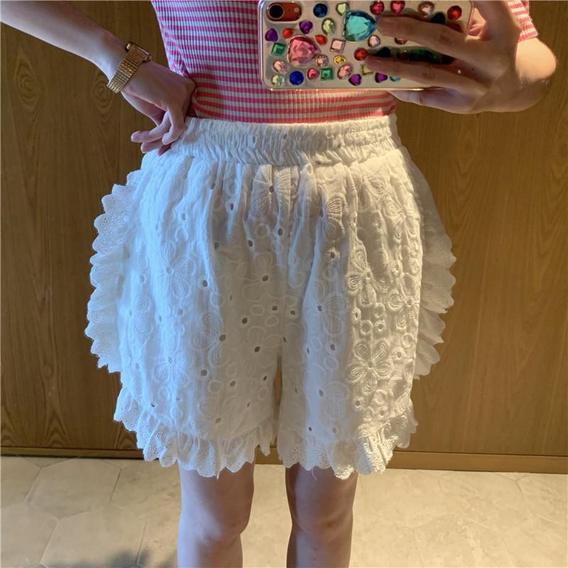 Women Elastic Waist Lace Shorts Eyelet Embroidery Ruffle Hem Casual Fashion Shorts