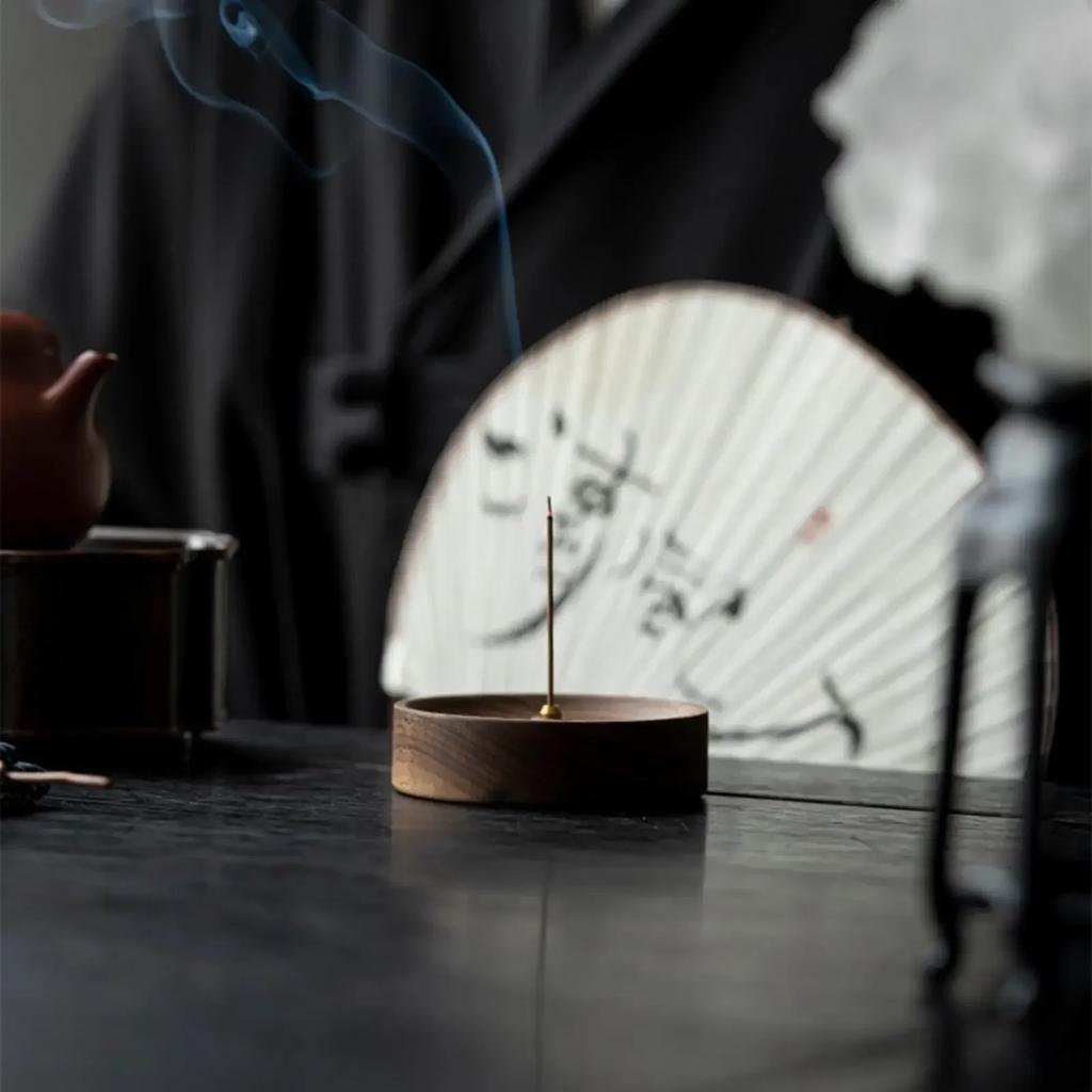 Wood Round Incense Burner Incense Sticks Holder Ash Catcher Desktop Centerpiece Home Fragrance for Yoga Bedroom Office Decor