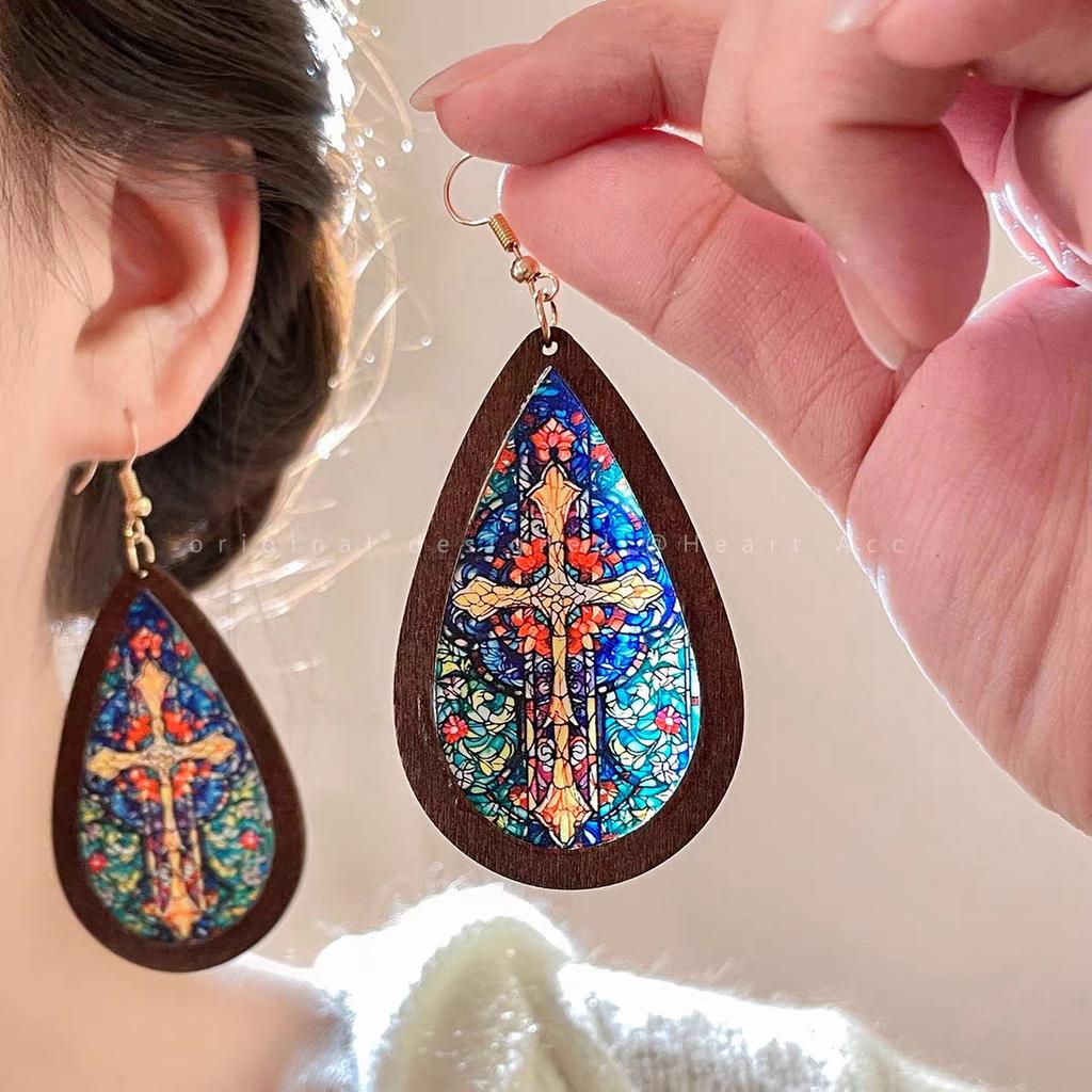 Retro color window grilles temperament earrings female bohemian design ear hooks advanced sense show face small earrings