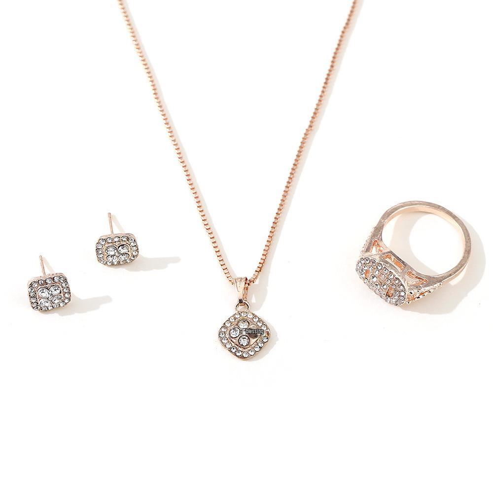 European & American 8 Hearts & Arrows Engagement Ring, Stud Earrings & Necklace Set