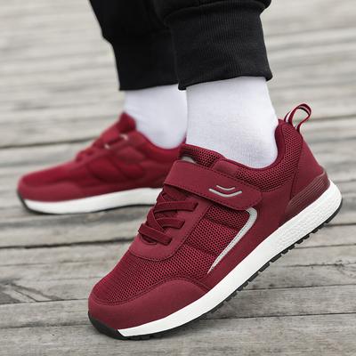 Nuove scarpe autunnali e invernali per anziani da donna, scarpe in rete traspirante, scarpe in tessuto con suola morbida, scarpe comode e antiscivolo per camminare per mezza età e anziani