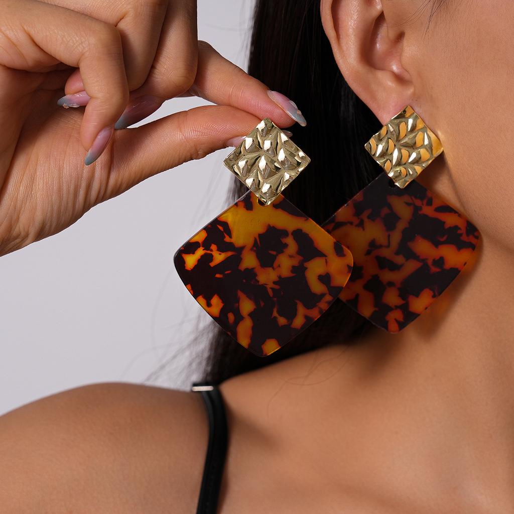 Pleated Geometric Rhombus Pattern Earrings, Simple and High-end Earrings