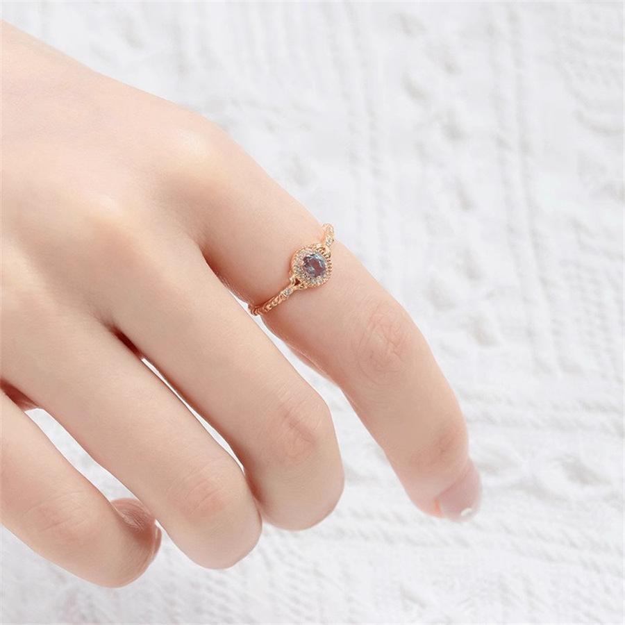Alexander retro color-changing gemstone ring, light luxury index finger ring, non-fading open ring.