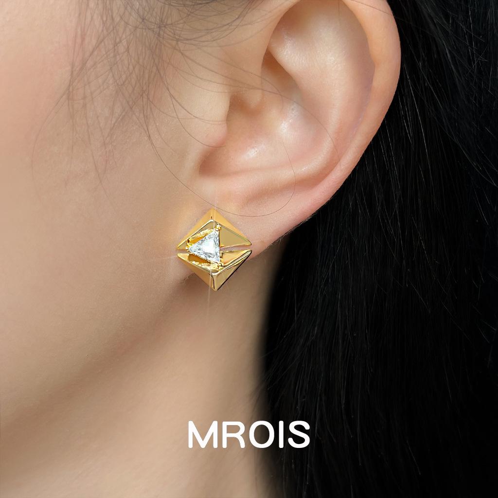 18K Gold Geometric Zircon Square Stud Earrings - High-End Fashion for Women