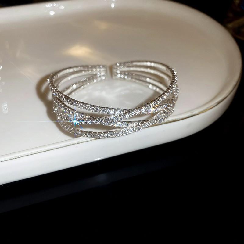 European and American diamond-encrusted flower hollow bracelet light luxury bracelet exquisite jewelry